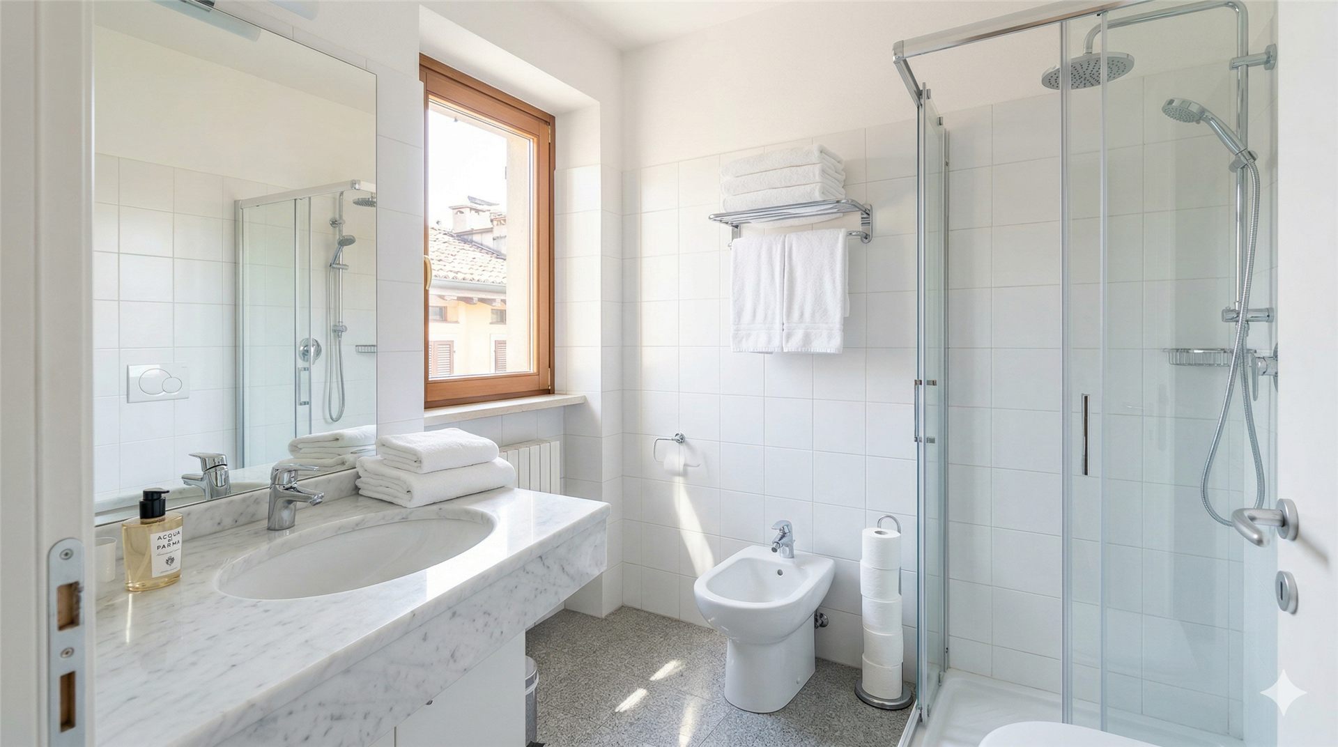 Bagno pulito di un appartamento a Bergamo